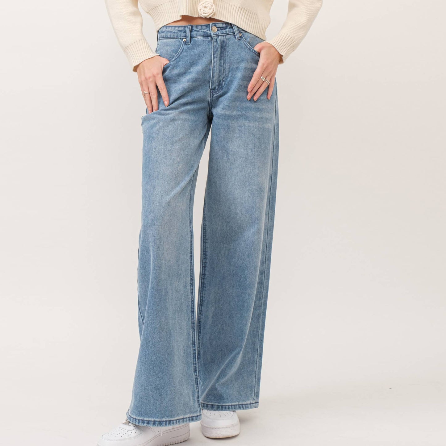 Taylor Wide-Leg Jeans