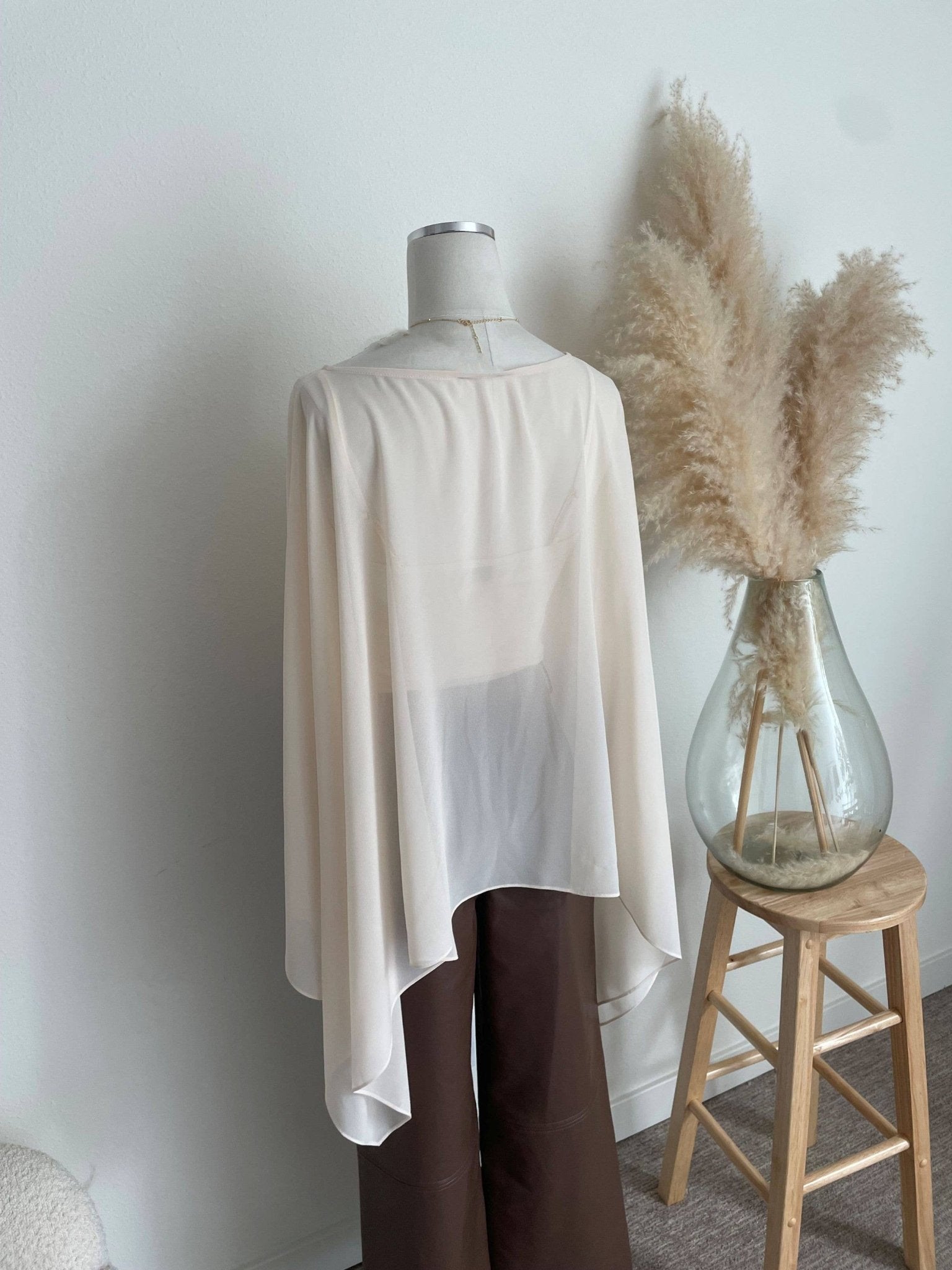 Whispering Breeze Top (Ships 8/6) - Soul Secret Threads